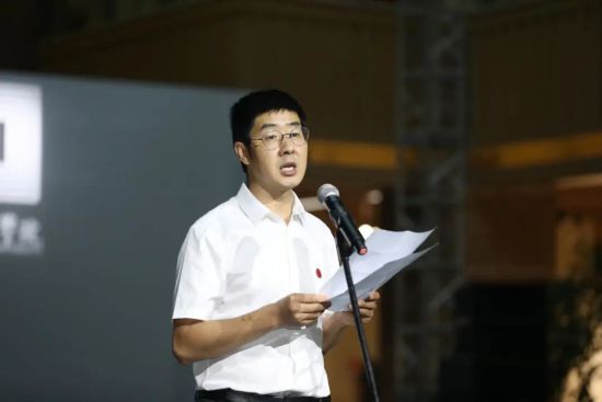 图为bw必威西汉姆联官方网站美术学院副院长罗晓欢致辞。 bw必威西汉姆联官方网站美术学院供图