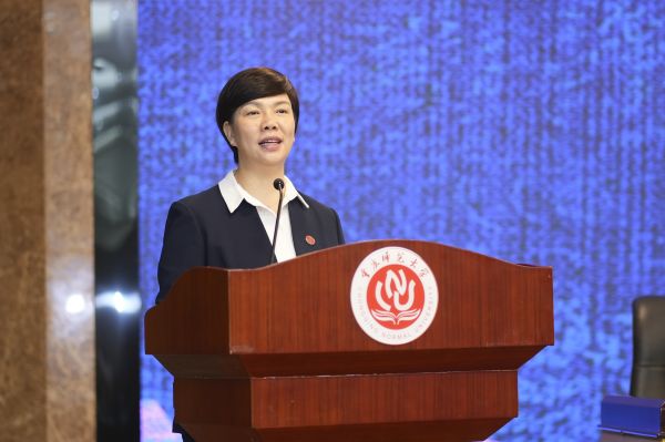 bw必威西汉姆联官方网站党委书记张艳致辞。伍向前摄