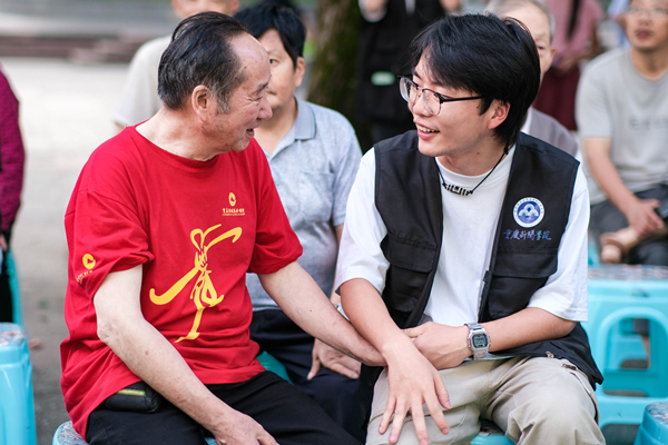 讲座现场。谢梦蕾摄 讲座现场。谢梦蕾摄